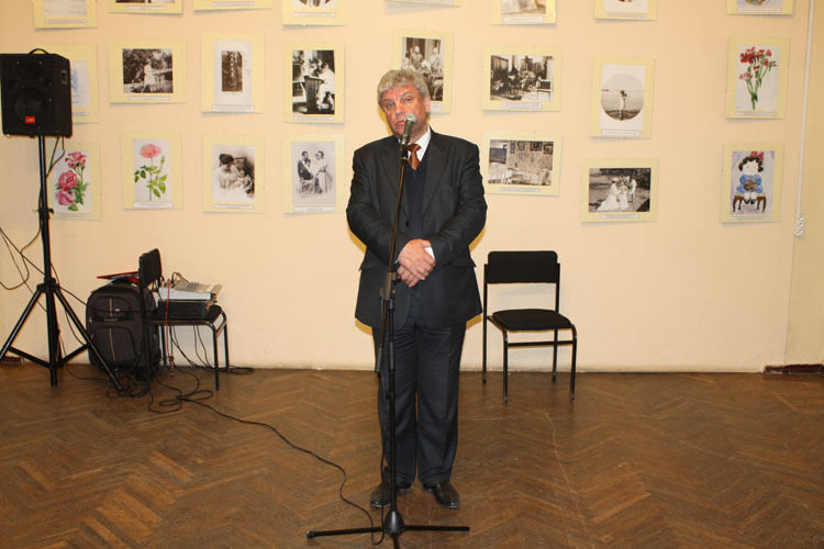 19.4.4.jpg 19.4.4.jpg